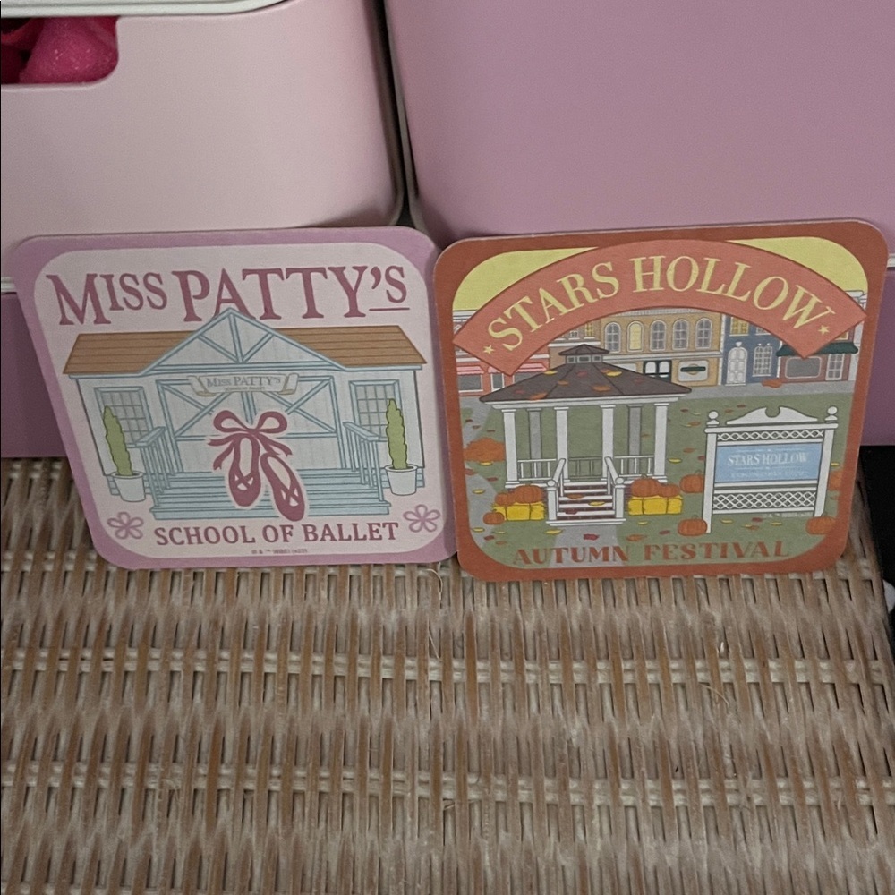 Gilmore Girls Cardboard Coasters Set of 4 - Picture 3 of 3